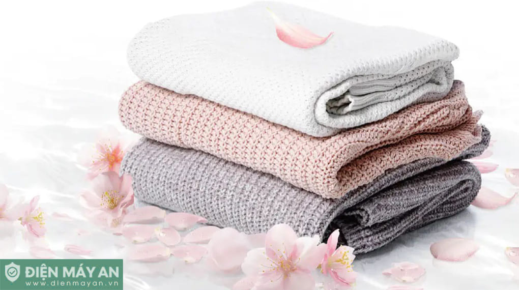 Máy giặt Toshiba Inverter 10.5 kg TW-T37BZP115MWV(WT)